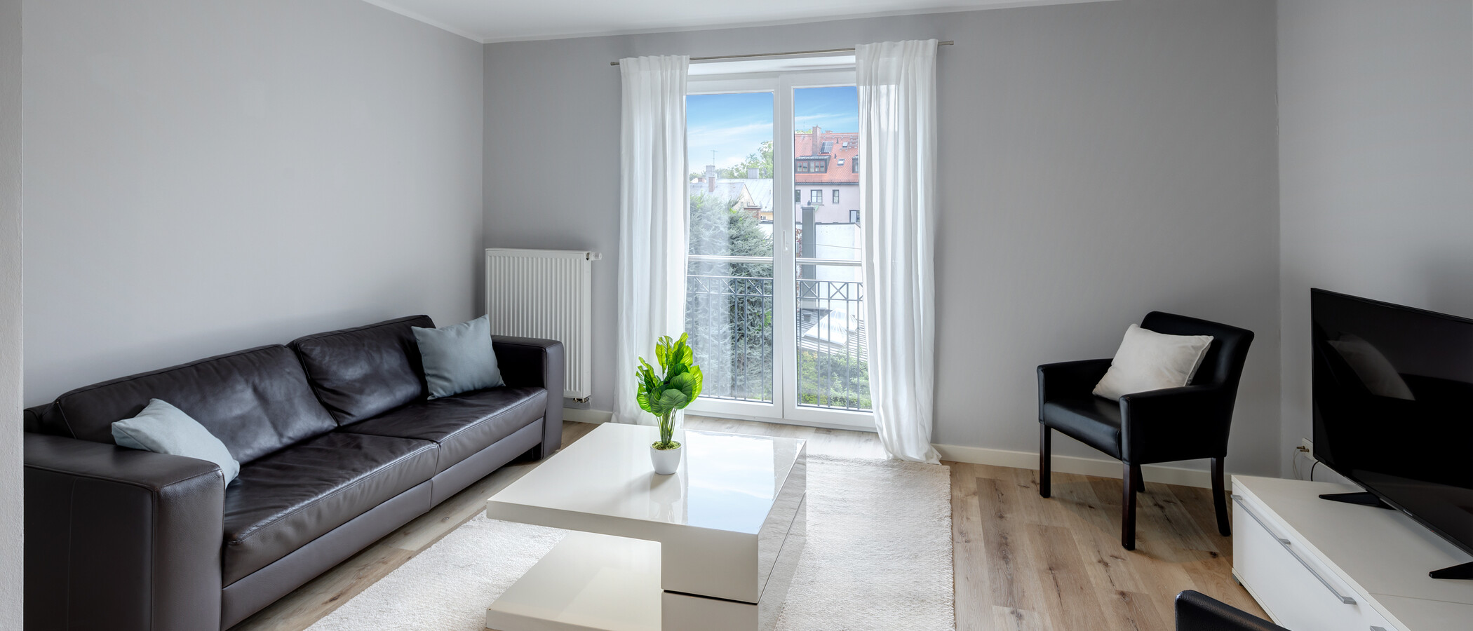 apartment München Schwabing-Nord (zw. Leopoldstraße & Englischen Garten) 01 living area 5577