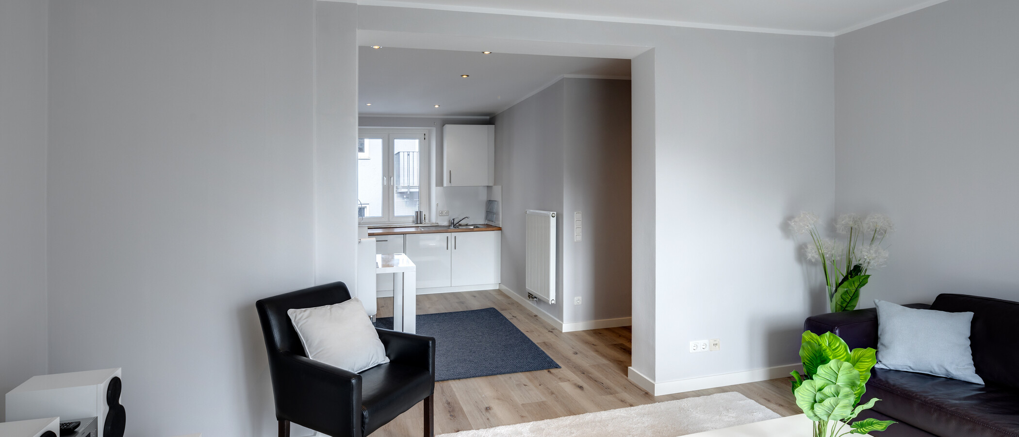 apartment München Schwabing-Nord (zw. Leopoldstraße & Englischen Garten) 03 living area 5577