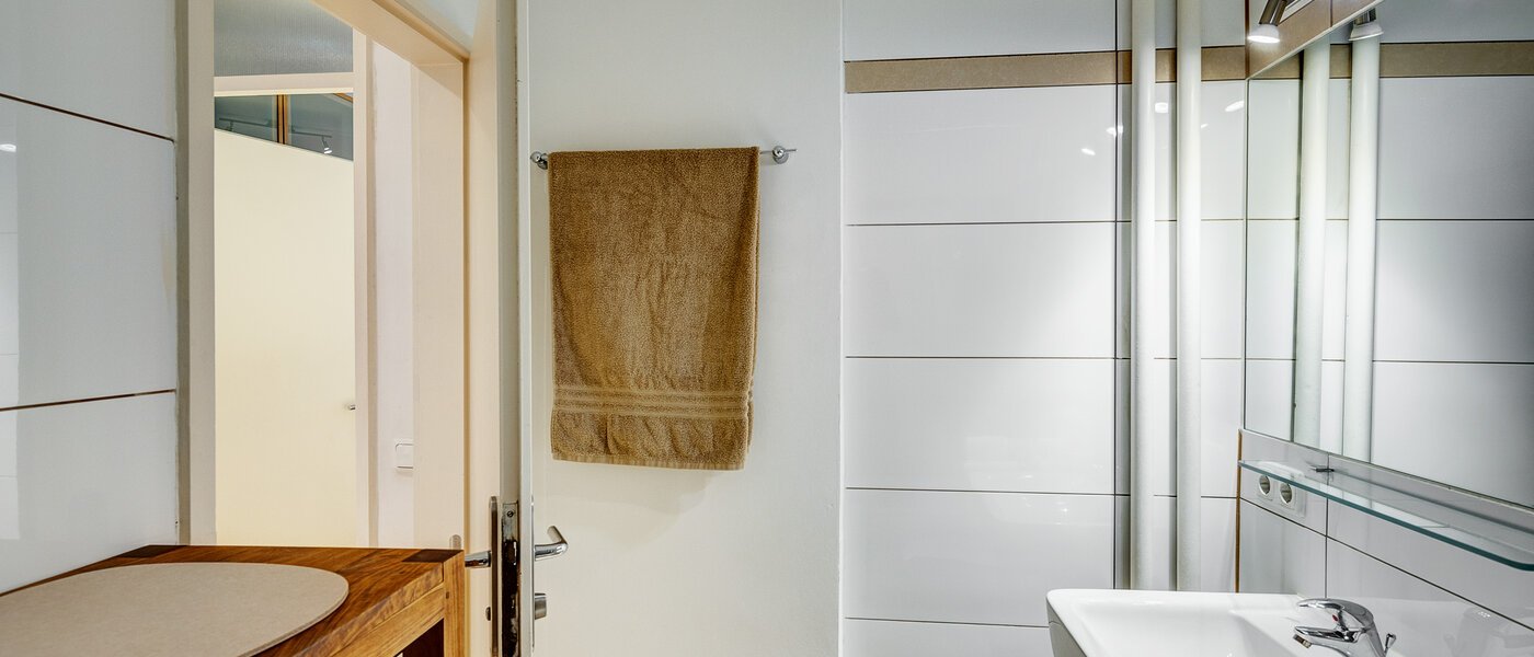 apartment München Schwabing-West (rund um den Hohenzollernplatz) 03 bathroom 5579