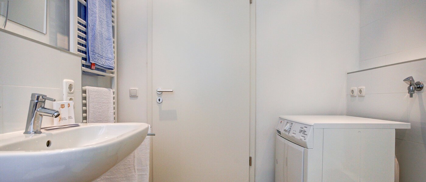 apartment München Schwabing 03 bathroom 5588