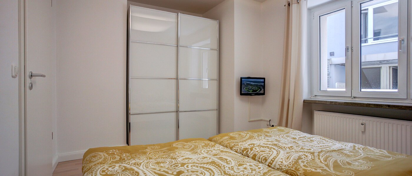 apartment München Schwabing 04 2. bedroom 5588