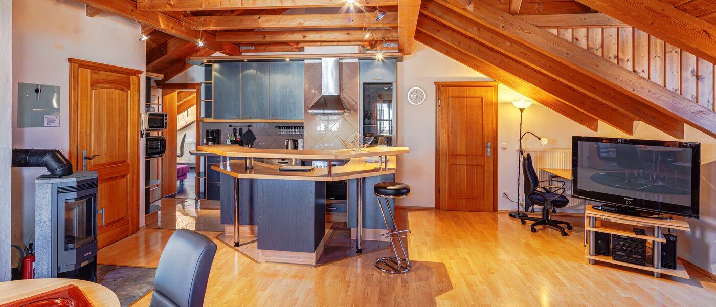 attic apartment München Am Hart 03 living area 5630