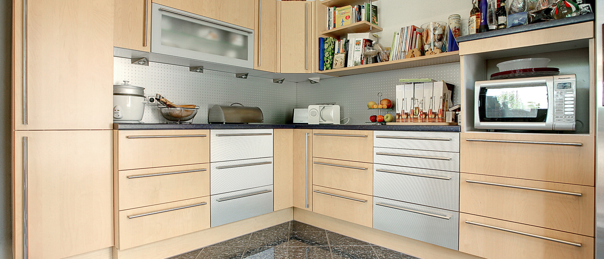 apartment with garden 	 Baierbrunn 04 kitchen 5633