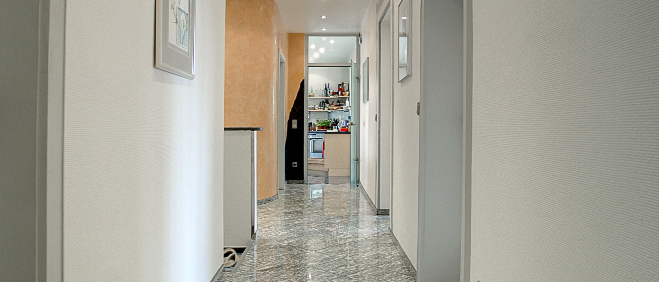 apartment with garden 	 Baierbrunn 02 hall 5633
