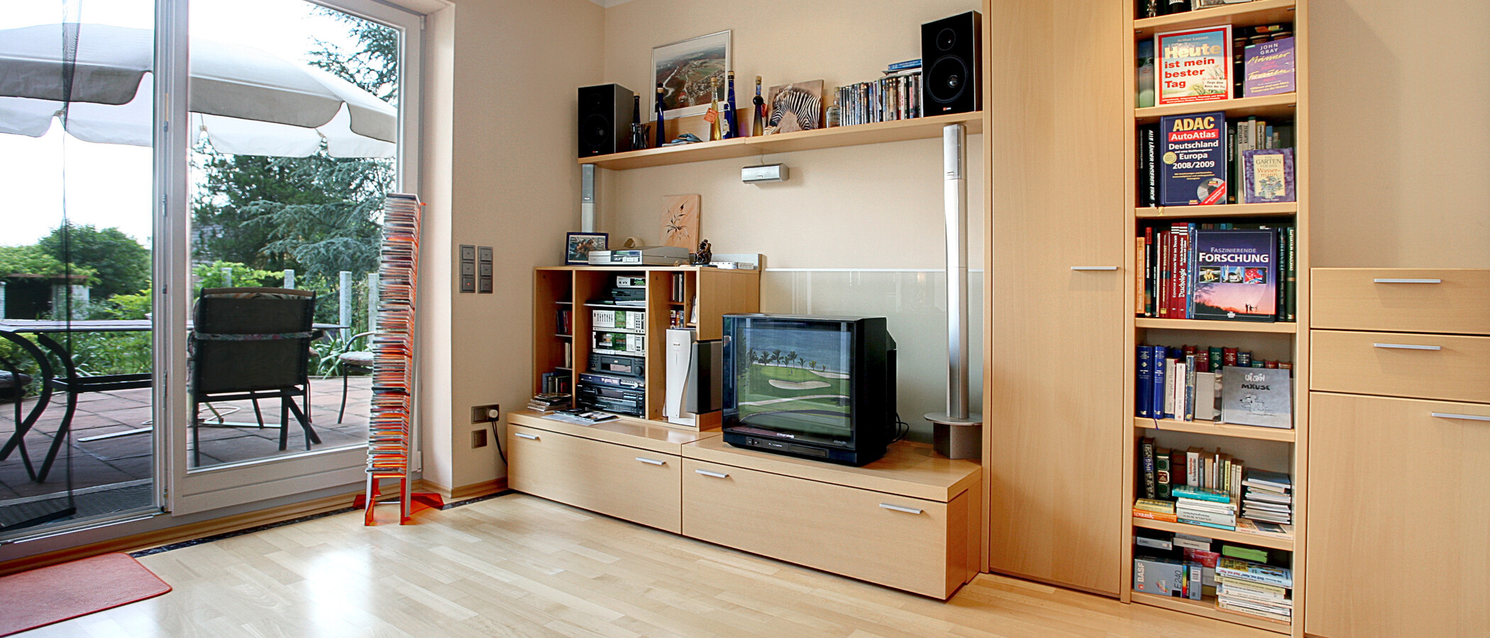 apartment with garden 	 Baierbrunn 02 living area 5633