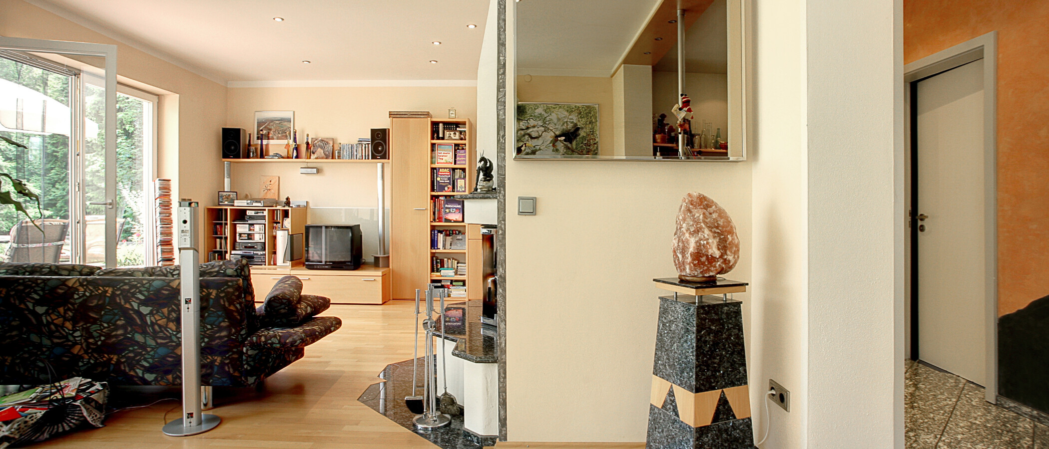 apartment with garden 	 Baierbrunn 07 living area 5633