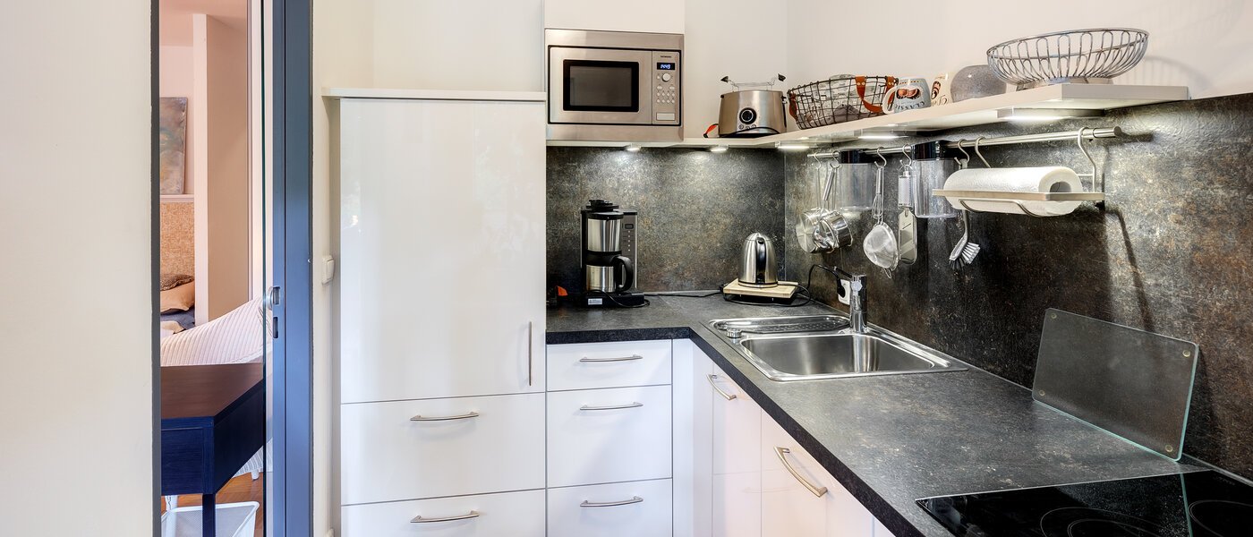 apartment München Schwabing-Nord (zw. Belgrad- & Leopoldstraße) 03 kitchen 565