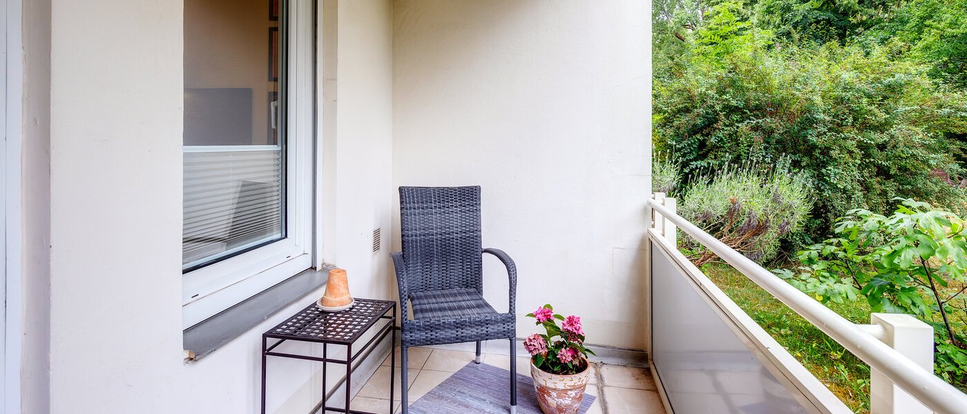 apartment München Schwabing-Nord (zw. Belgrad- & Leopoldstraße) 02 balcony 565