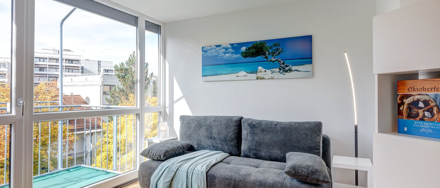 apartment München Schwabing-West 01 Workspace/Guestroom 5654