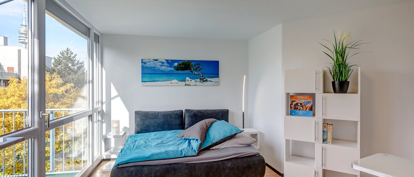 apartment München Schwabing-West 02 Workspace/Guestroom 5654