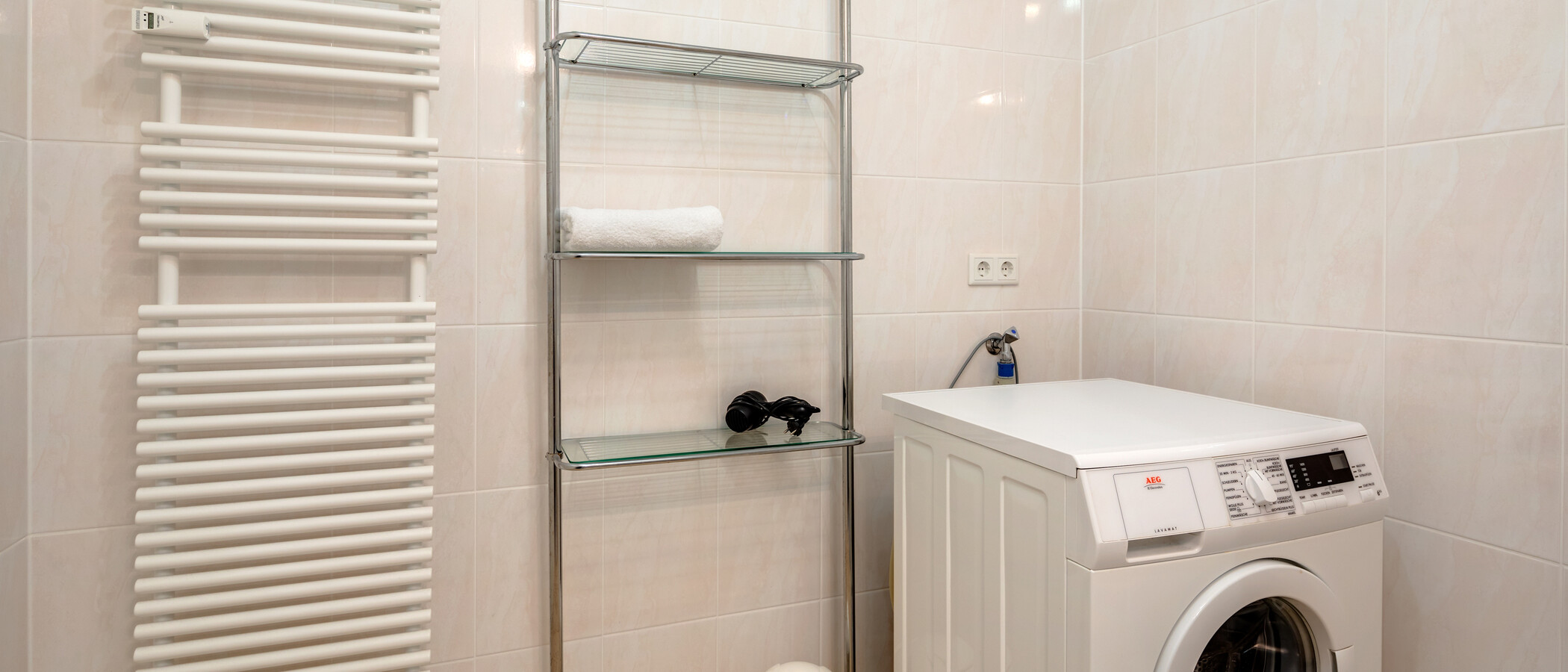apartment Unterhaching 02 bathroom 5656