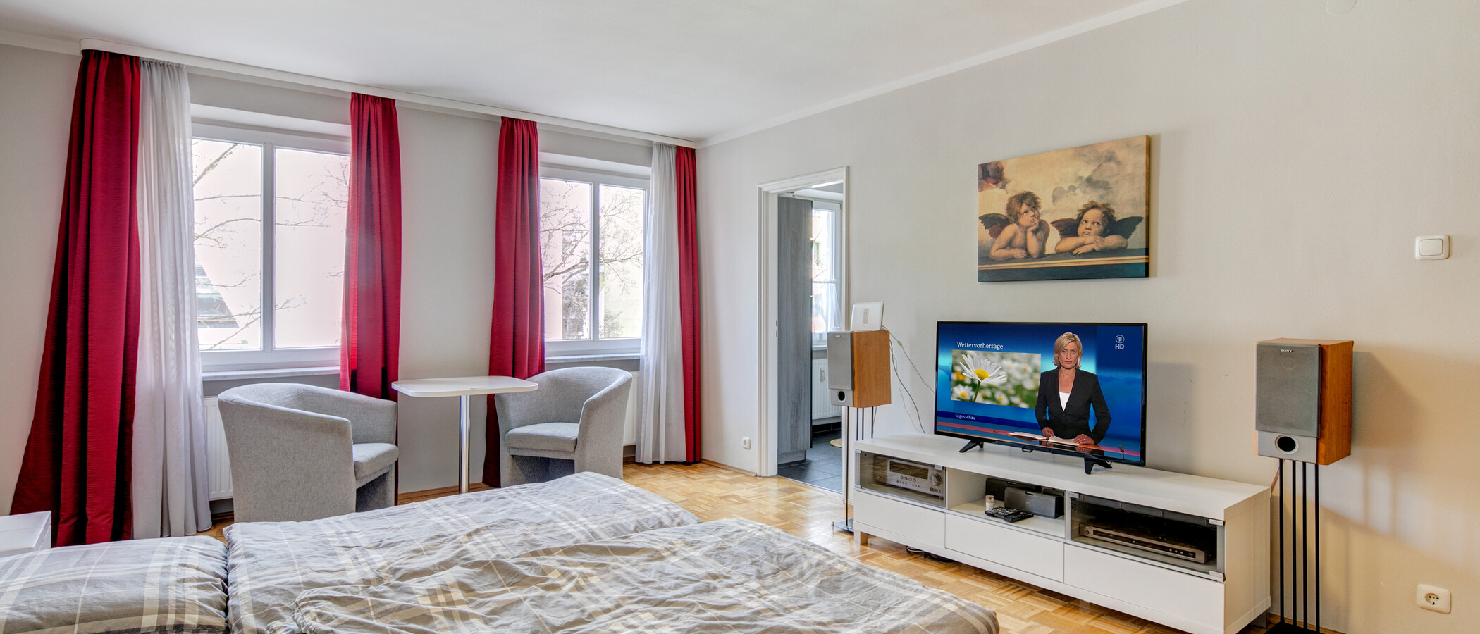 apartment München Giesing 02 living room 5677