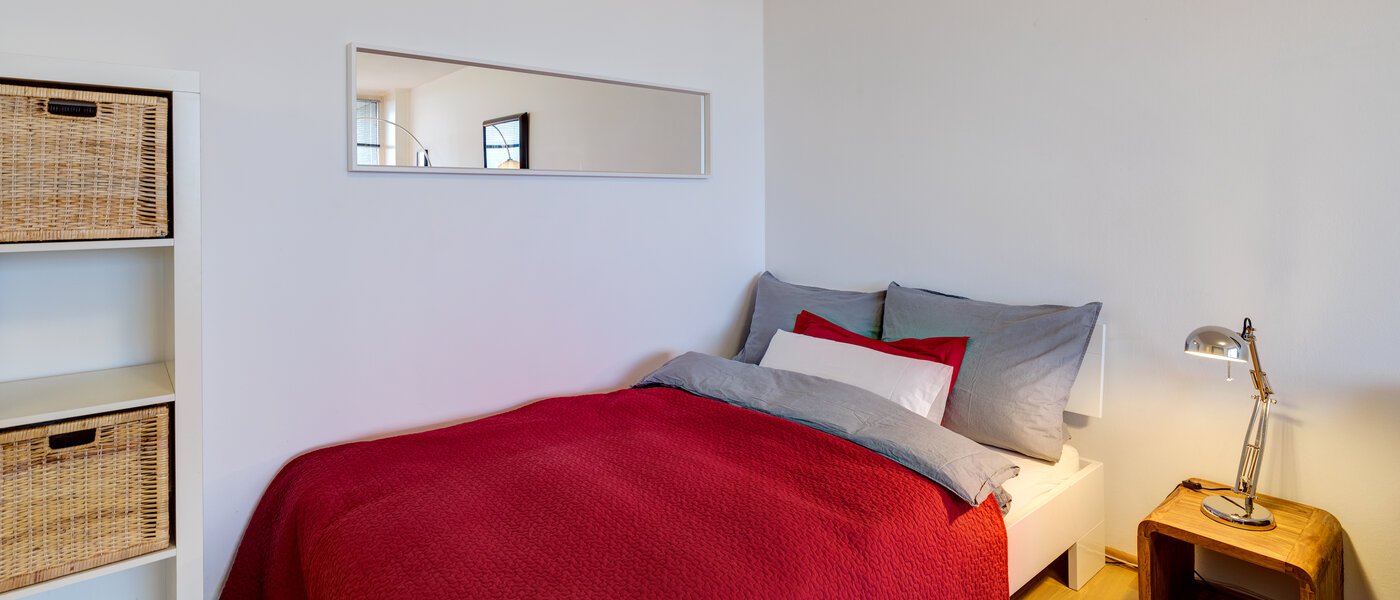 apartment München Westend 01 sleeping area 5709