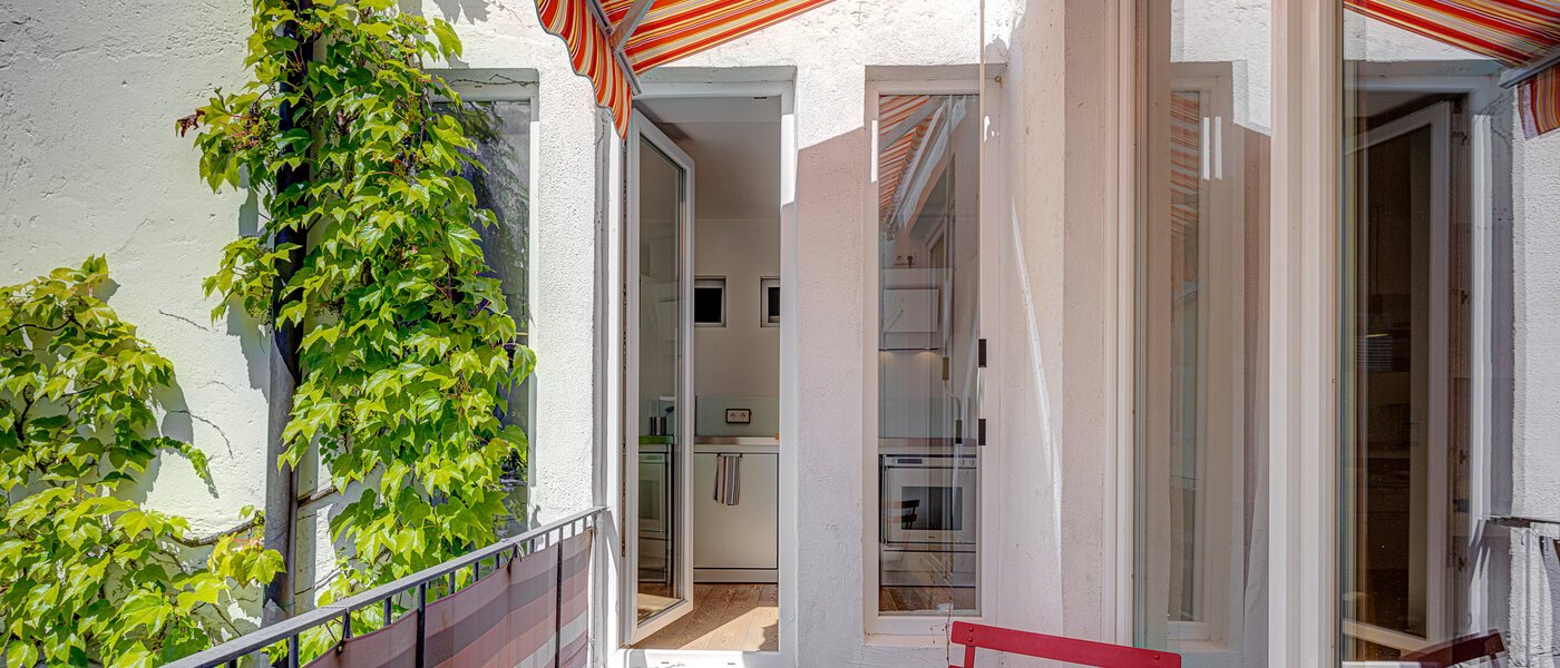 apartment München Glockenbachviertel 01 balcony 5717