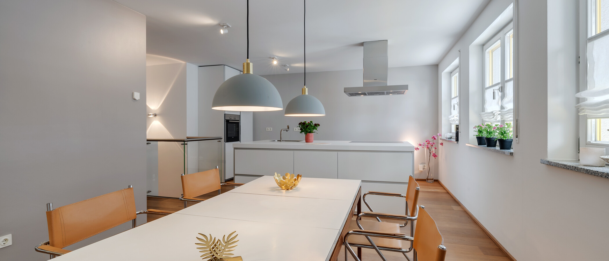 apartment München Haidhausen 01 dining area 5785