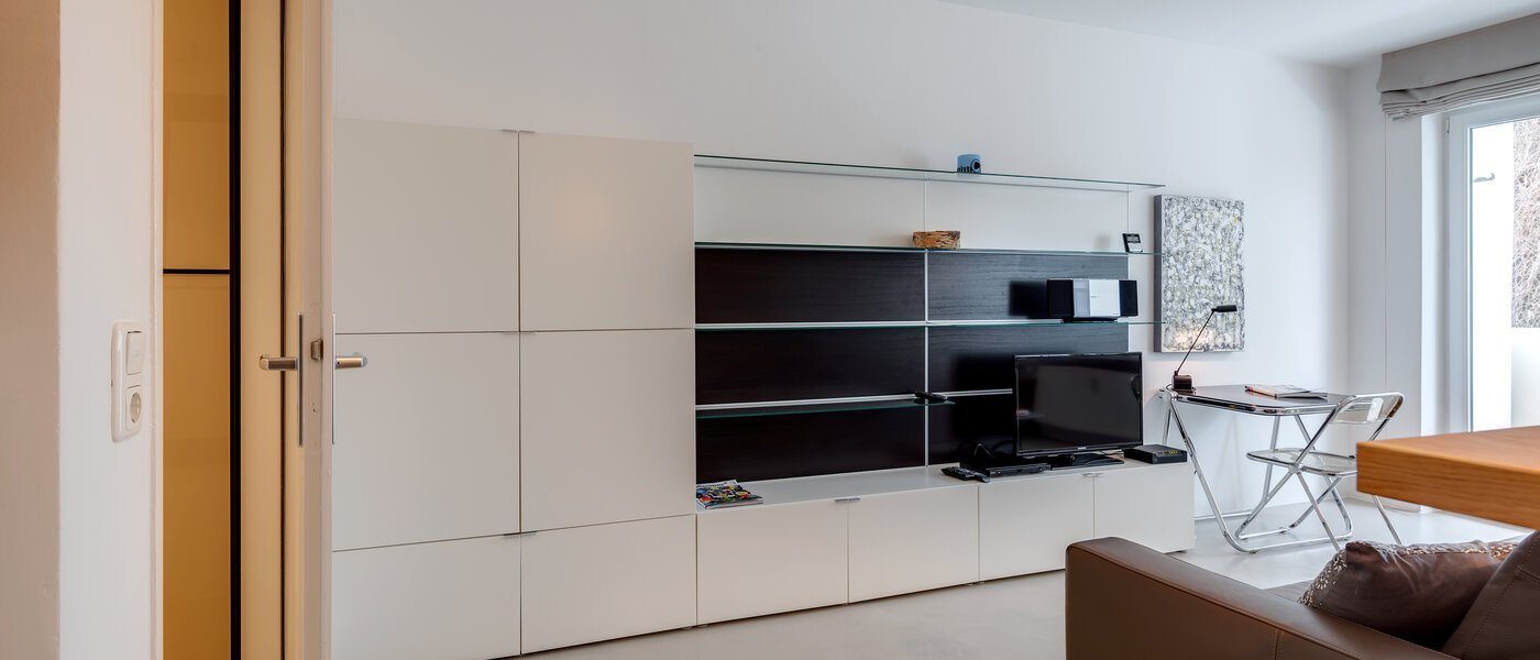 apartment München Schwabing 05 living room 5794