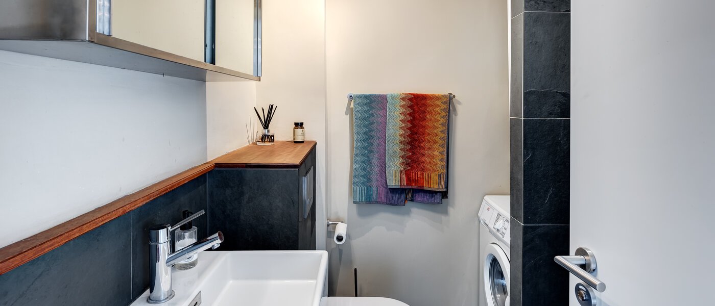 apartment München Glockenbachviertel 03 bathroom 5802