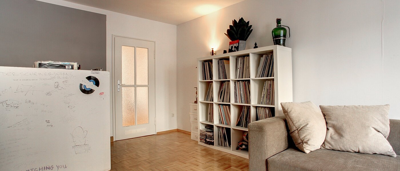 apartment München Gärtnerplatzviertel 04 living room 5803