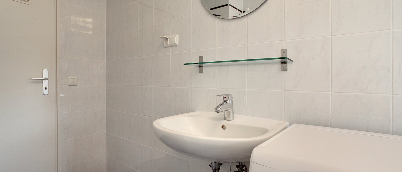 apartment München Gärtnerplatzviertel 04 bathroom 5803