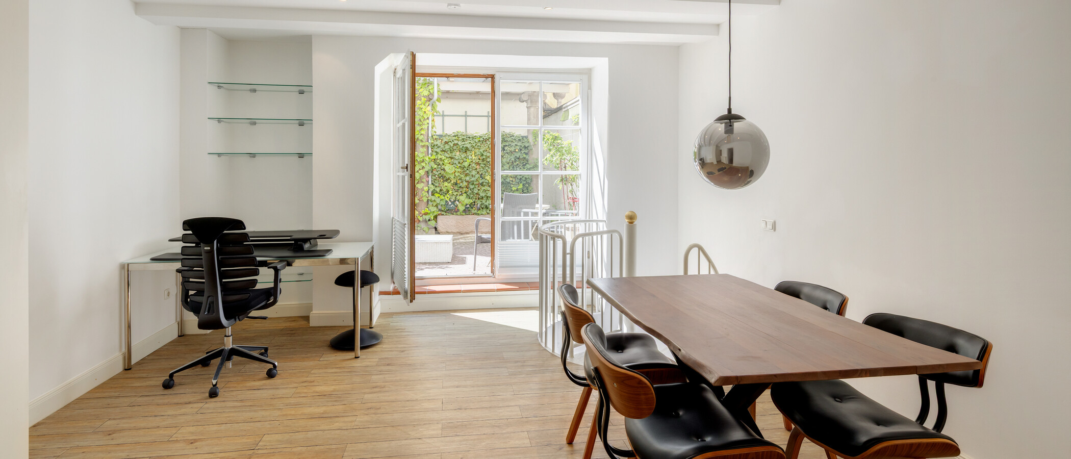maisonette München Lehel 01 dining area 581