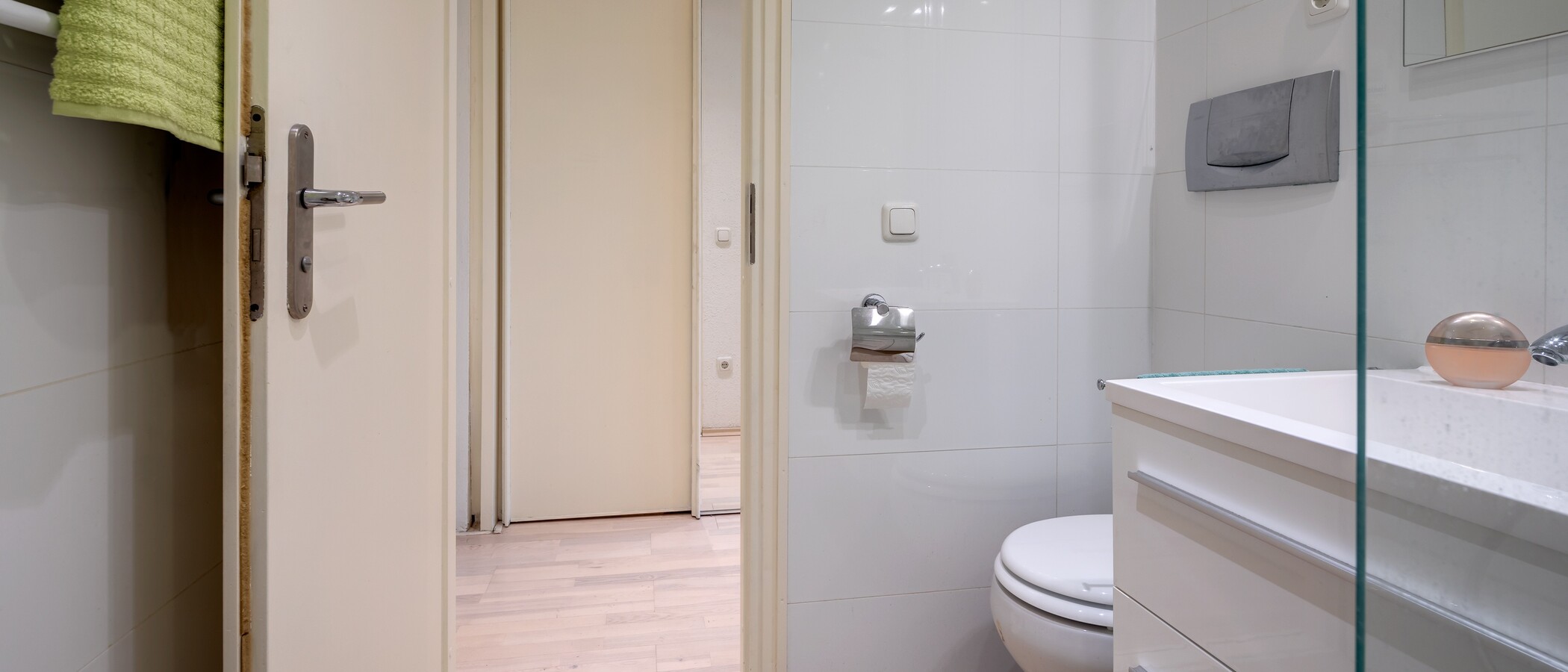 apartment München Schwabing-West 02 bathroom 5859