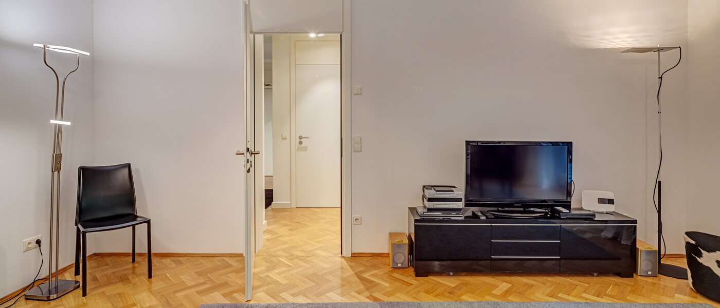 apartment München Bogenhausen 03 living room 5866