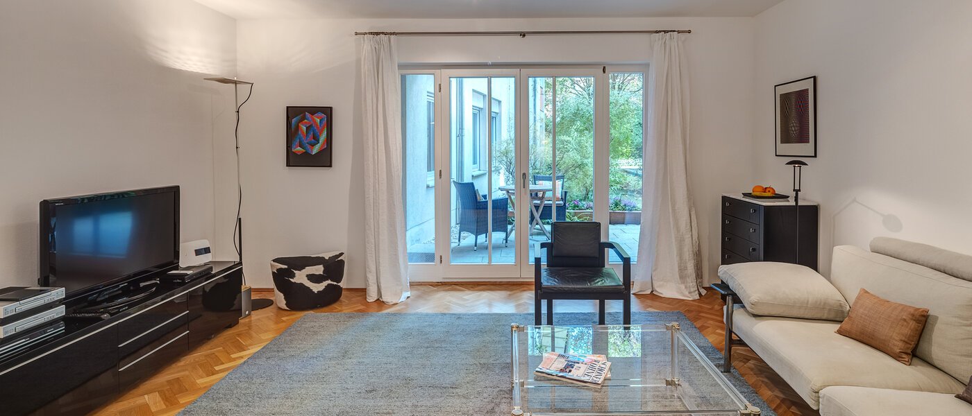 apartment München Bogenhausen 04 living room 5866