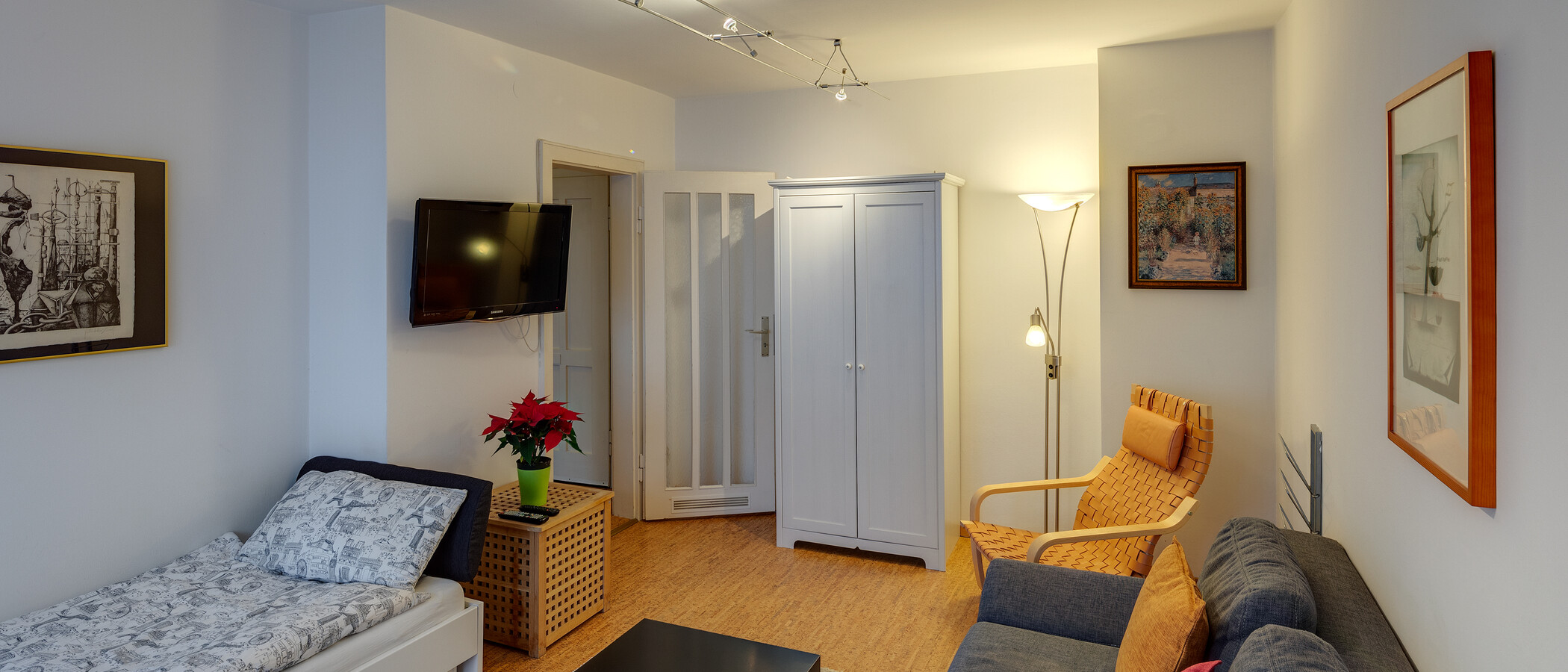 apartment München Schwabing-West (rund um den Hohenzollernplatz) 04 living area 5868