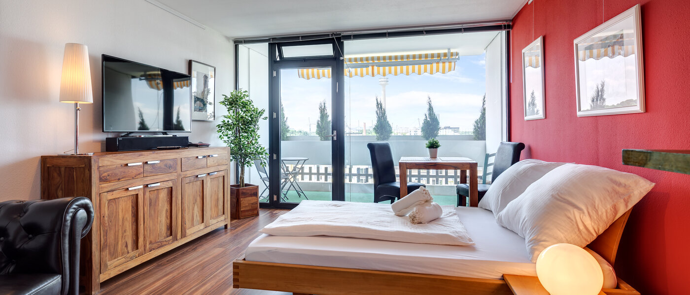 apartment München Schwabing-West 02 living room 5902