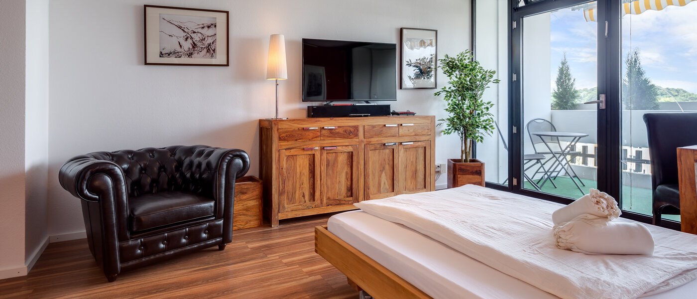 apartment München Schwabing-West 03 living room 5902