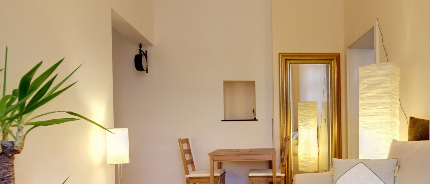 apartment München Isarvorstadt 02 living room 5906