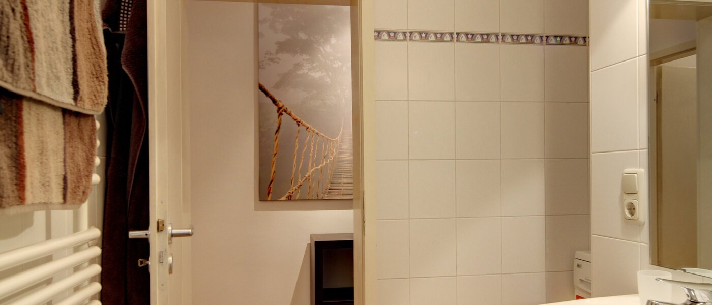 apartment München Isarvorstadt 03 bathroom 5906