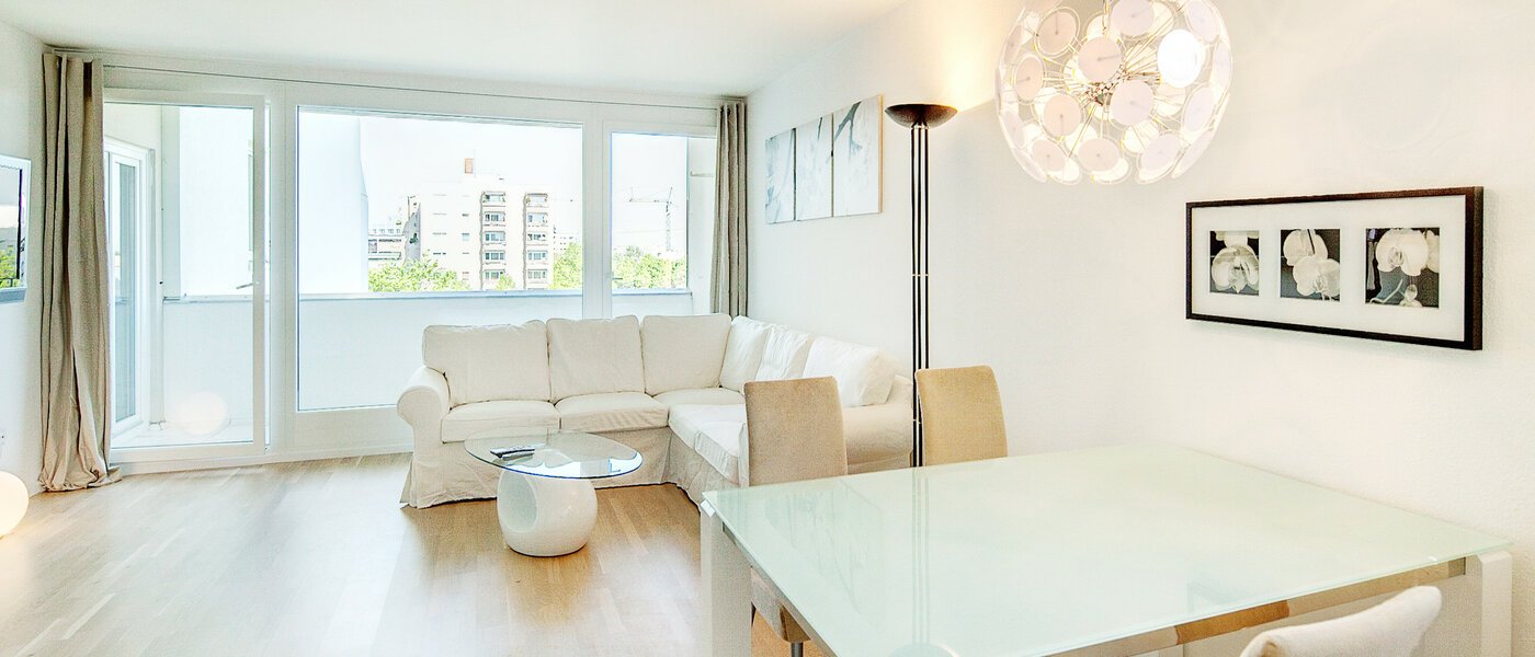 apartment München Moosach 03 living room 591