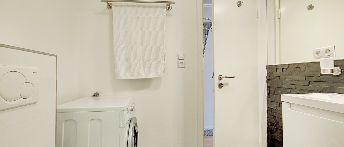 apartment München Moosach 05 bathroom 591