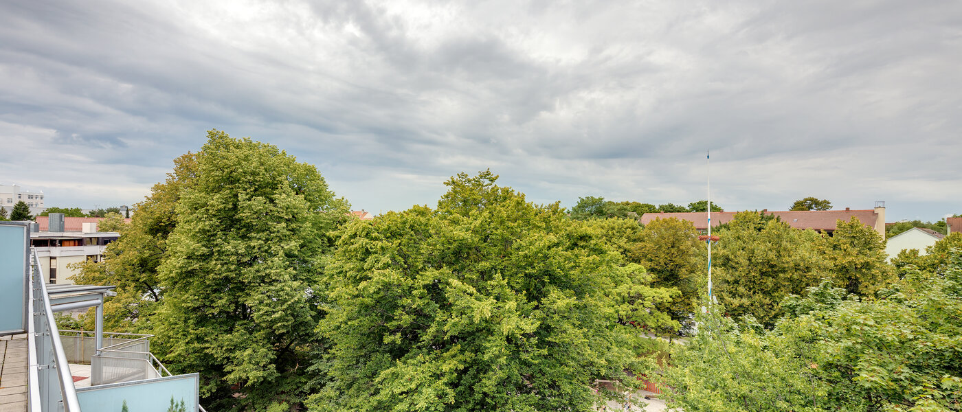 roof terrace apartment München Sendling-Westpark 03 view 5946