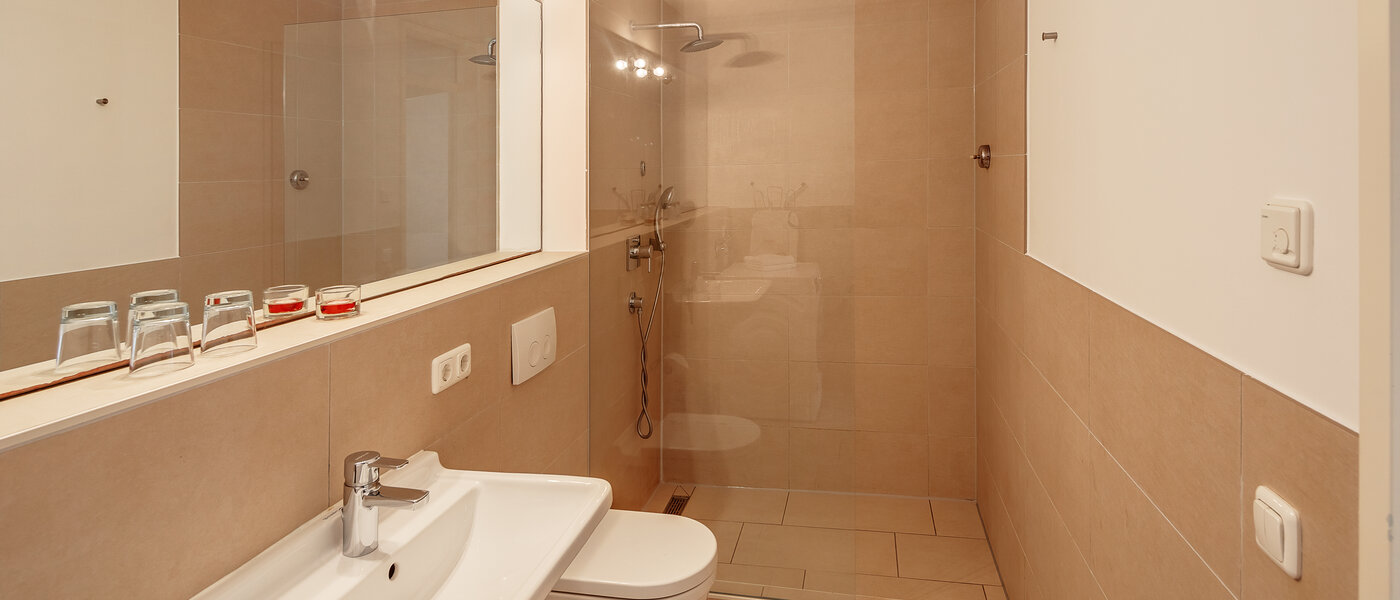 apartment München Großhadern 01 bathroom 5981