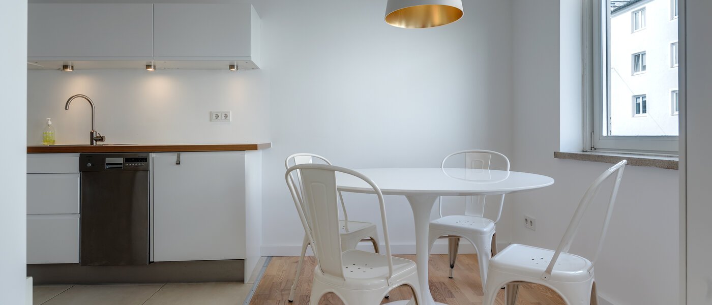 apartment München Schwabing 01 kitchen 5987