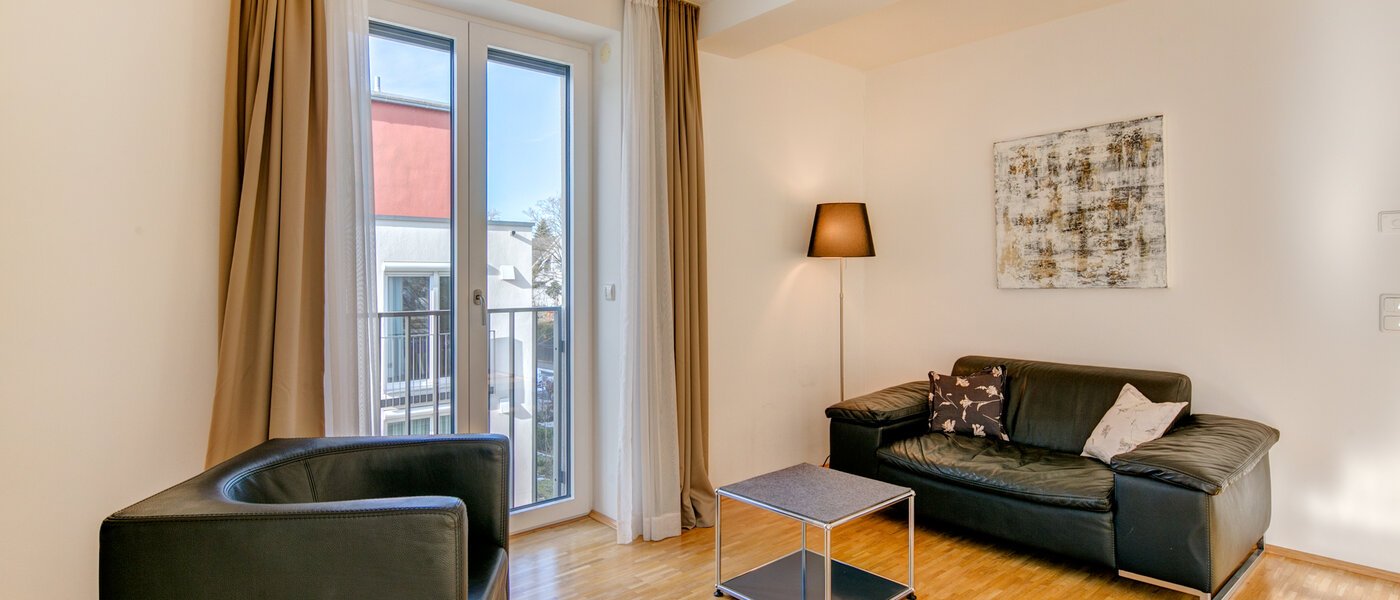 apartment München Großhadern 02 living room 5998