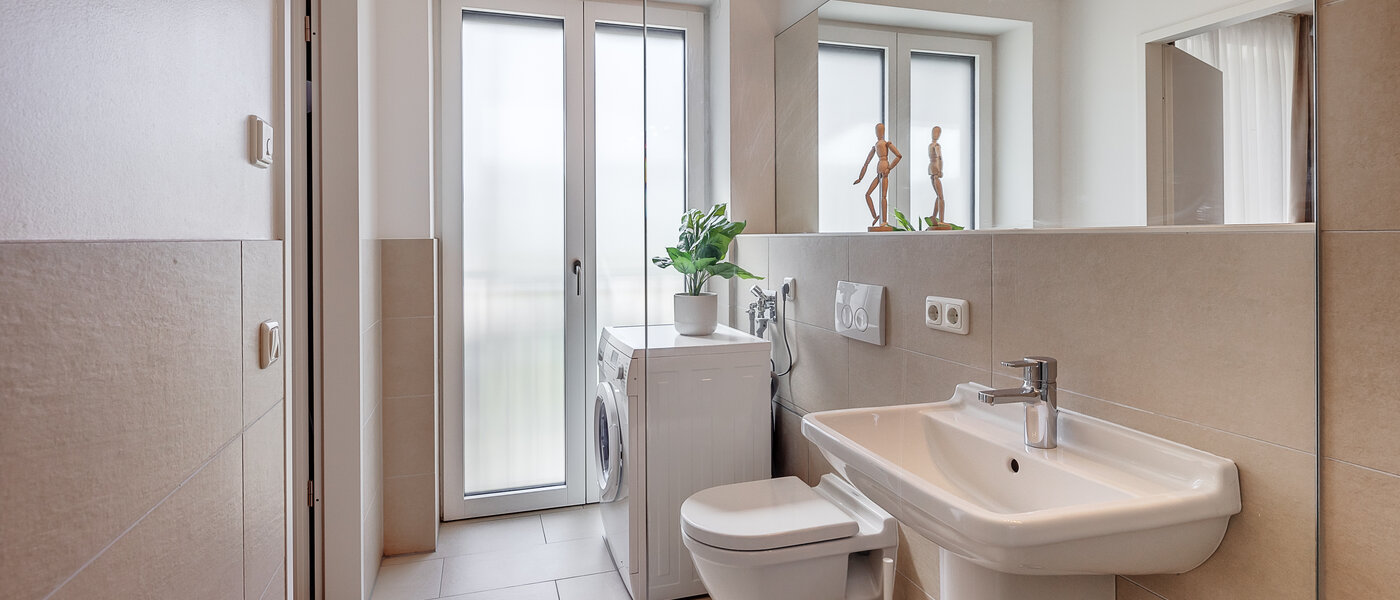 apartment München Großhadern 01 bathroom 6000