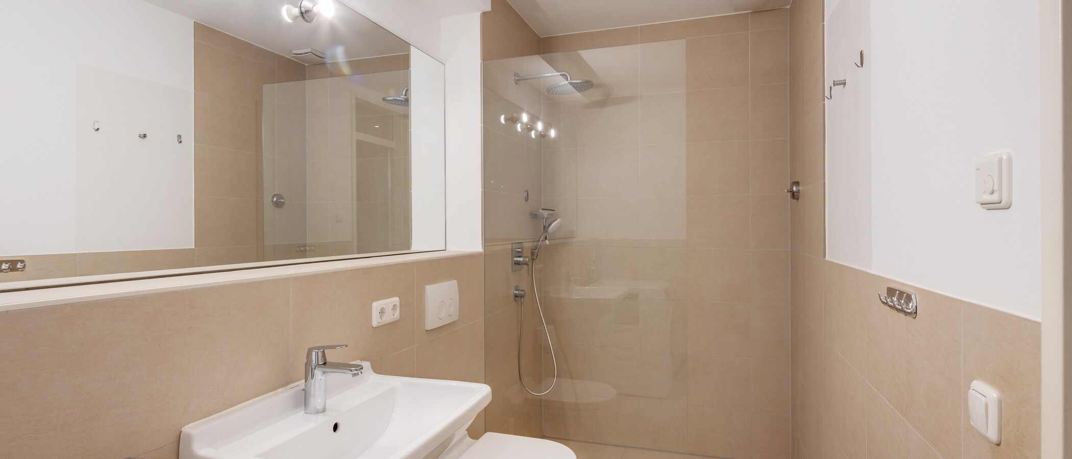 apartment München Großhadern 01 bathroom 6004
