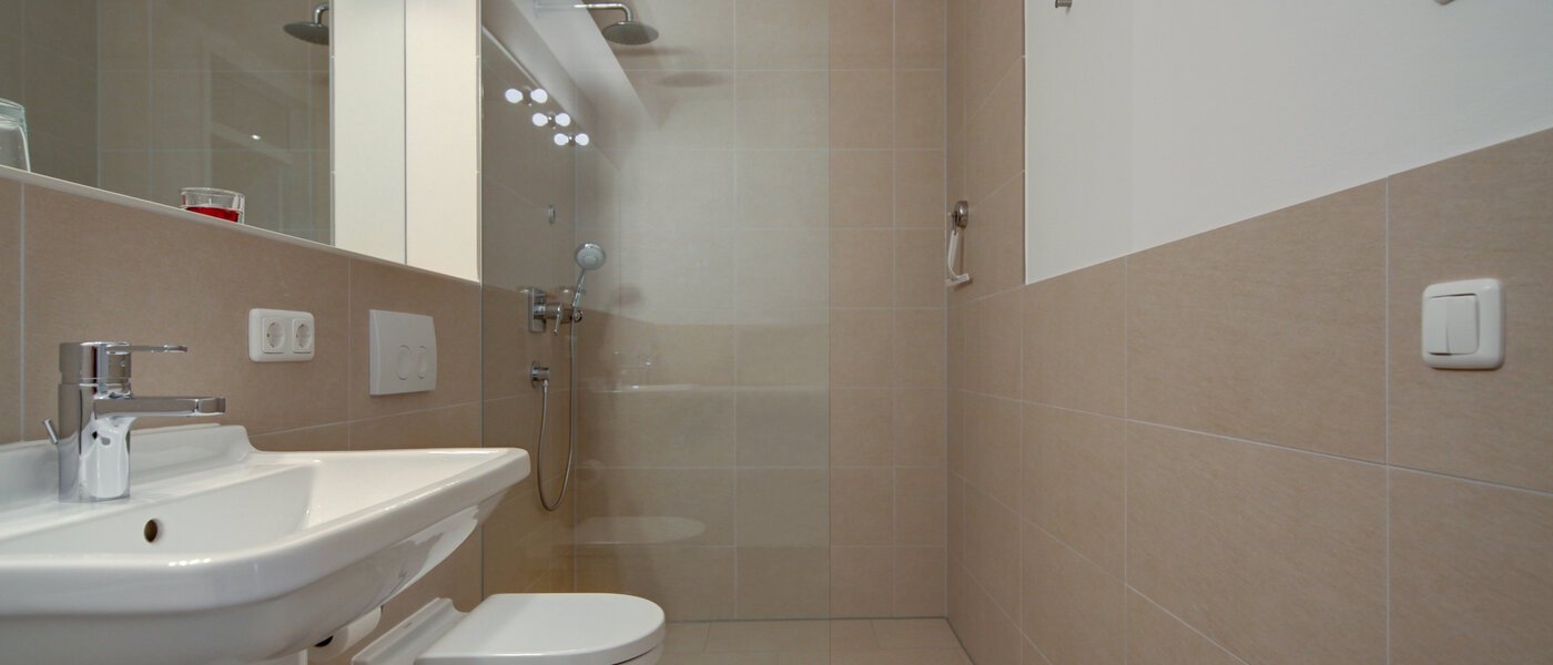 apartment München Großhadern 02 bathroom 6004