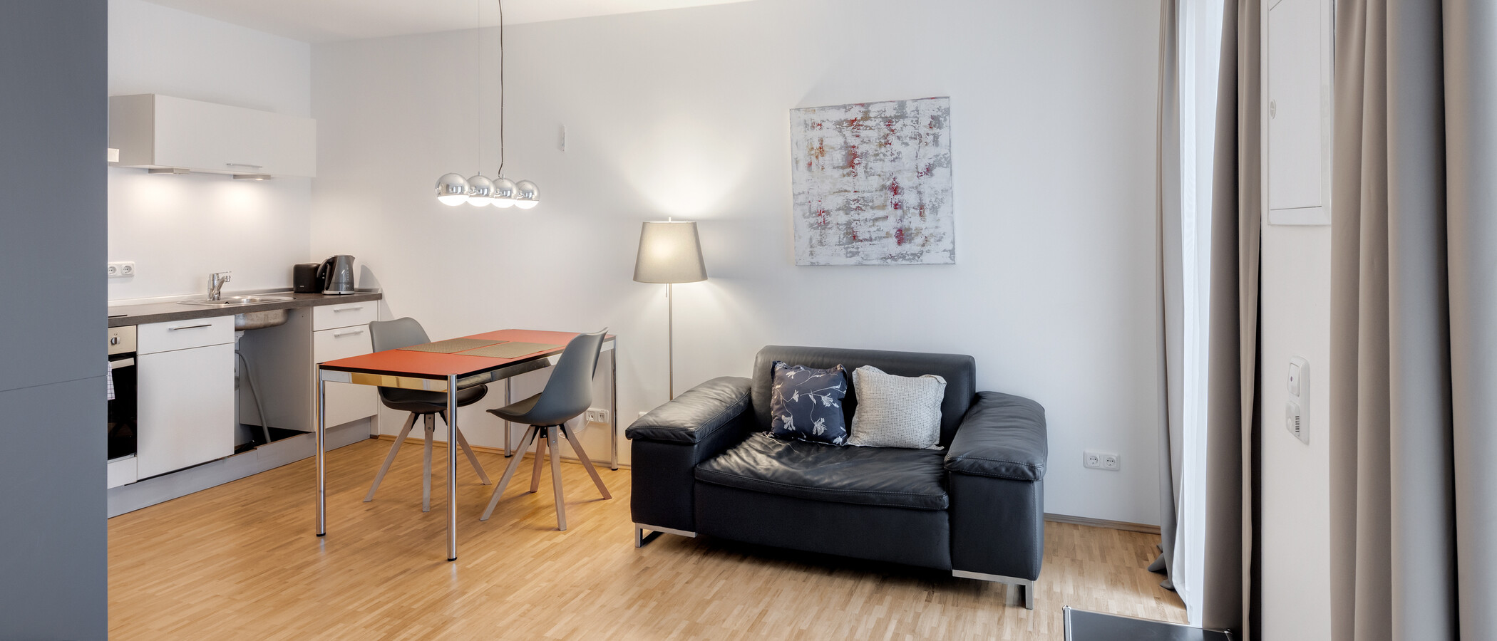 apartment München Großhadern 02 living area 6004
