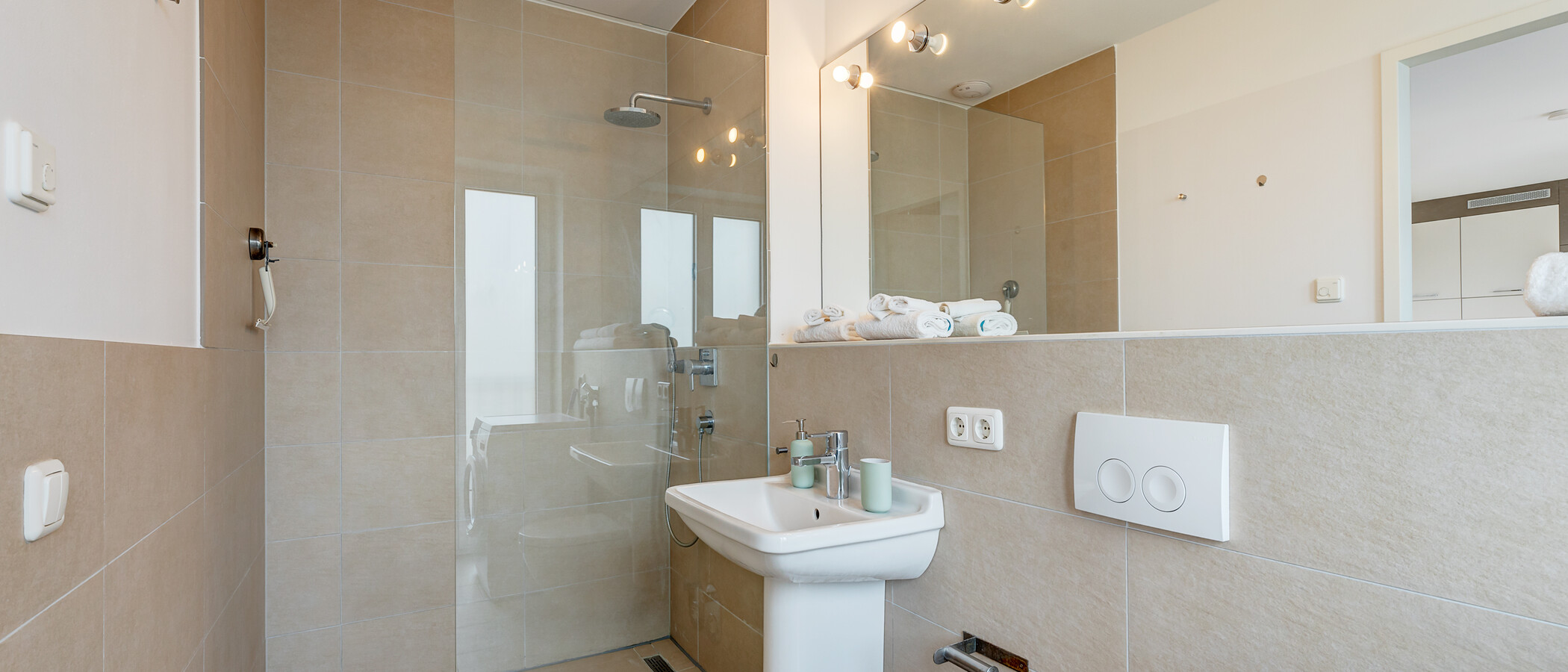studio München Großhadern 01 bathroom 6006