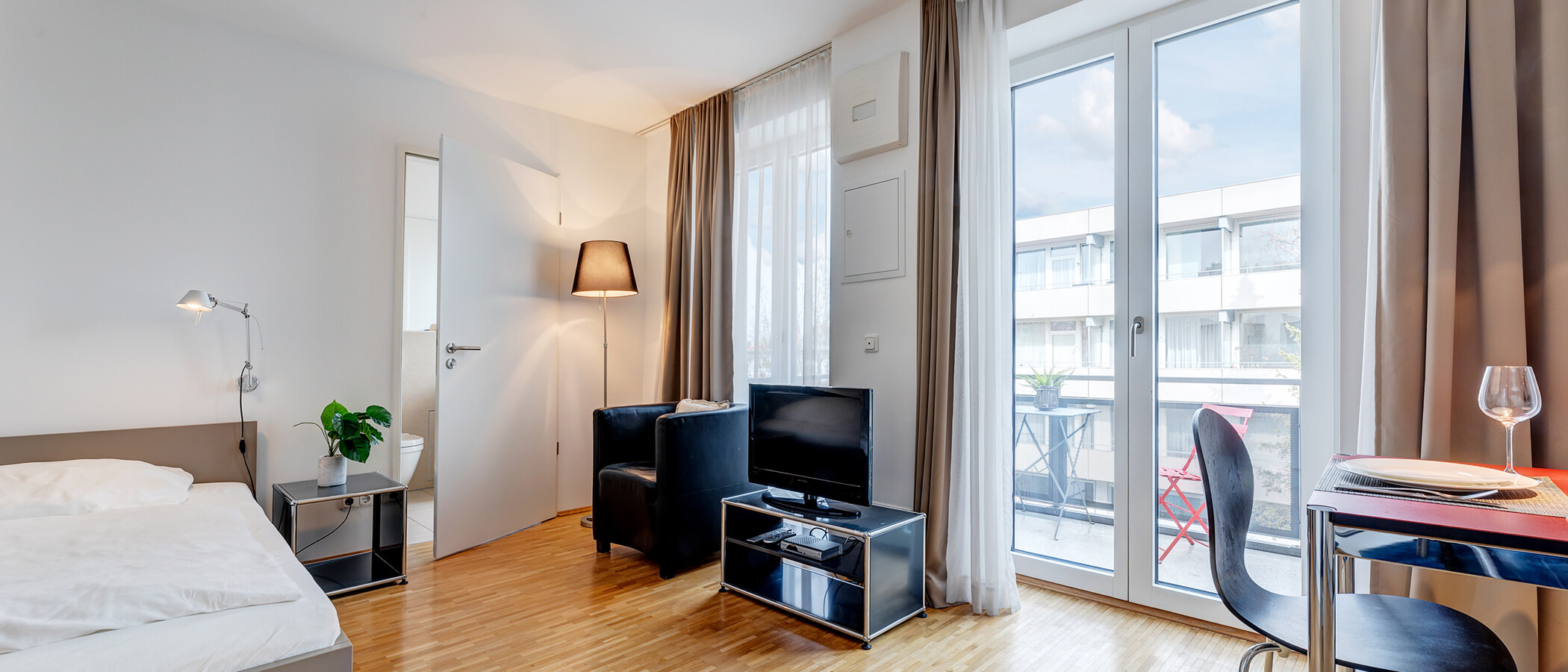 studio München Großhadern 01 living area 6006