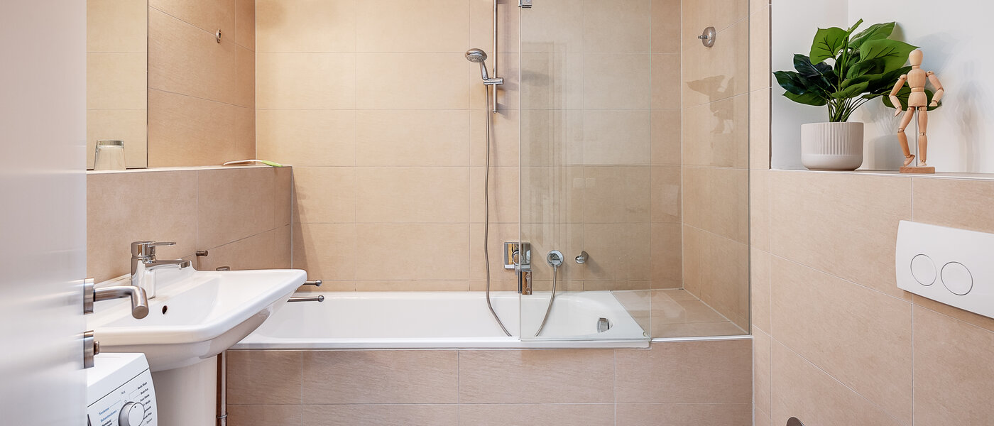 apartment München Großhadern 02 bathroom 6009