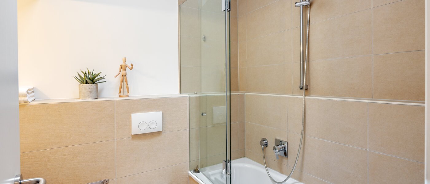 apartment München Großhadern 03 bathroom 6011