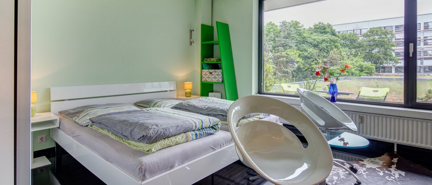 apartment München Haidhausen 01 sleeping area 6056