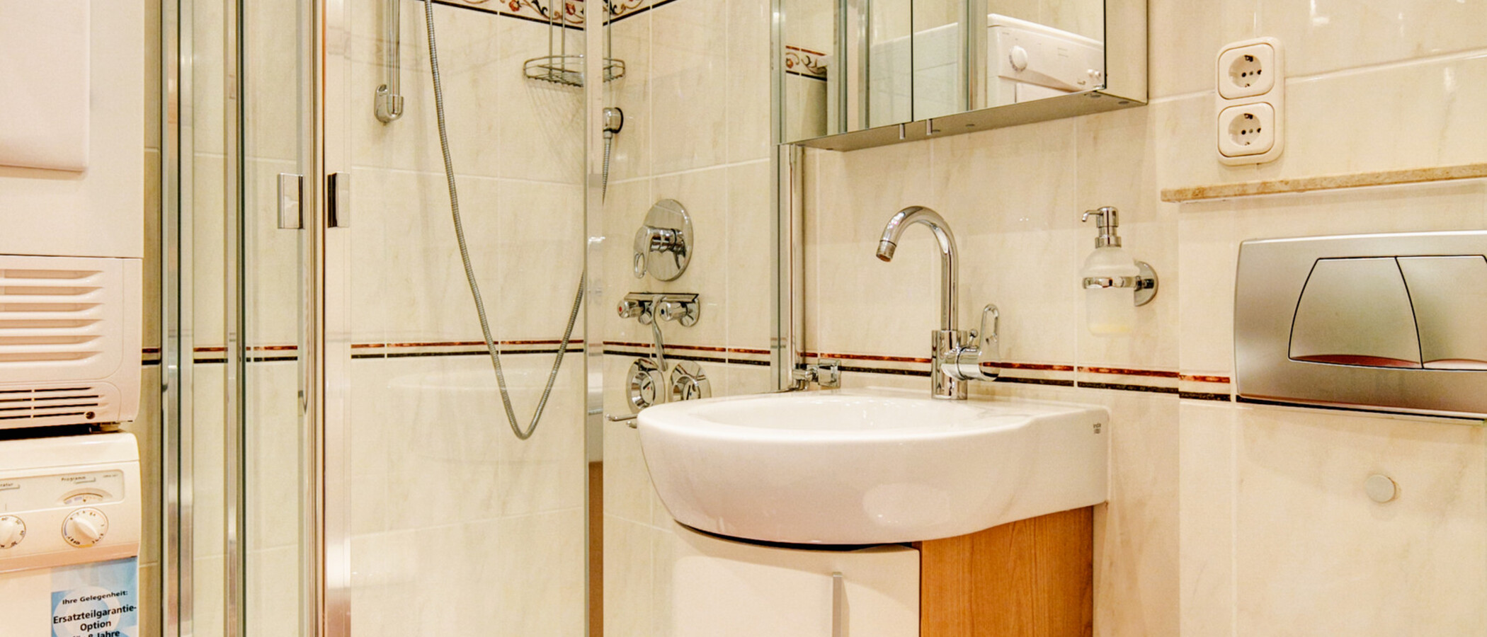 studio München Moosach 01 bathroom 6091