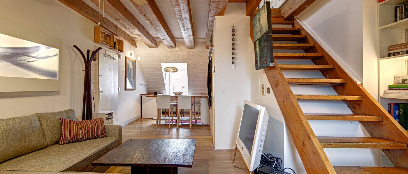 maisonette München Neuhausen 02 living room 6179