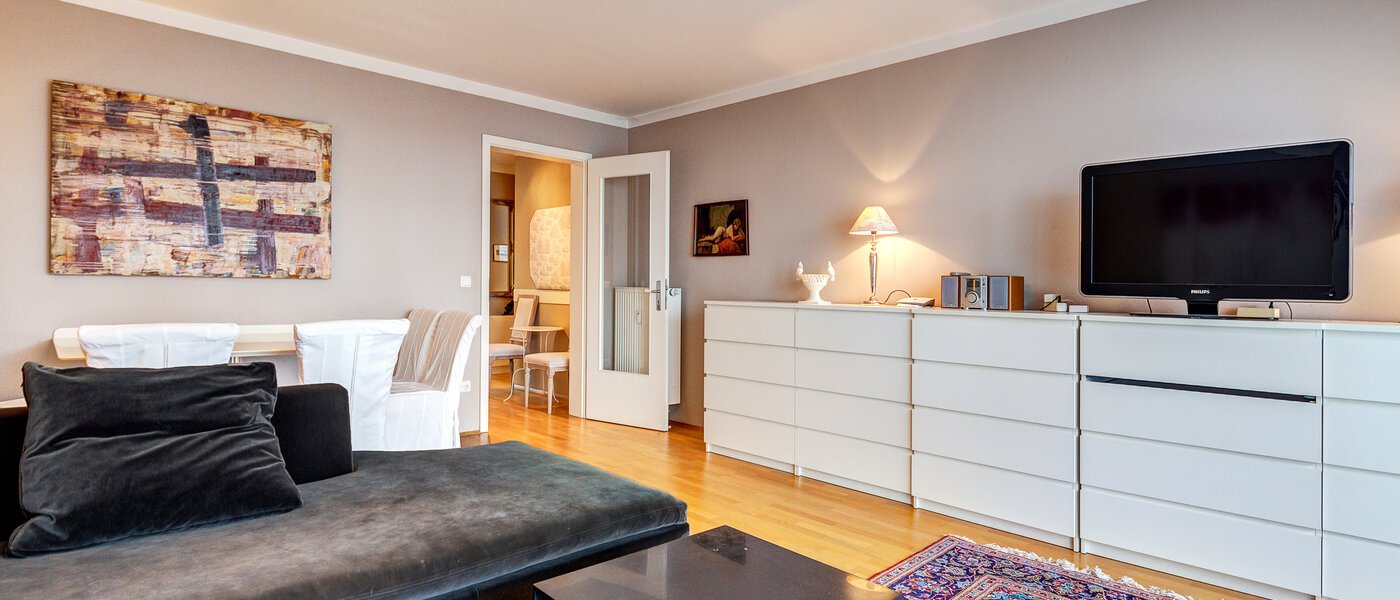 apartment München Bogenhausen 05 living room 6185